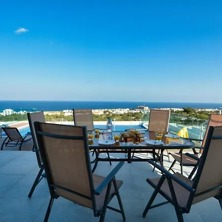 Kono Provoles - Luxury 4 Bedroom With Stunning Panoramic Sea Views Protaras