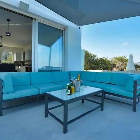 Kono Provoles - Luxury 4 Bedroom With Stunning Panoramic Sea Views Protaras