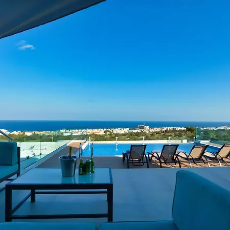 Kono Provoles - Luxury 4 Bedroom With Stunning Panoramic Sea Views