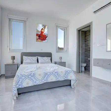Villa Kono Provoles - Luxury 4 Bedroom With Stunning Panoramic Sea Views
